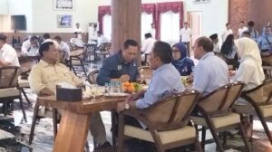 Prabowo Subianto dan AHY Makan di Rumah Mewah Bos Besar Banten