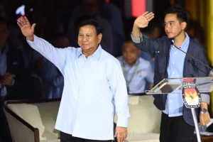 Prabowo Subianto: Jejak Blusukan dan Tantangan Elektabilitas di Awal 2024